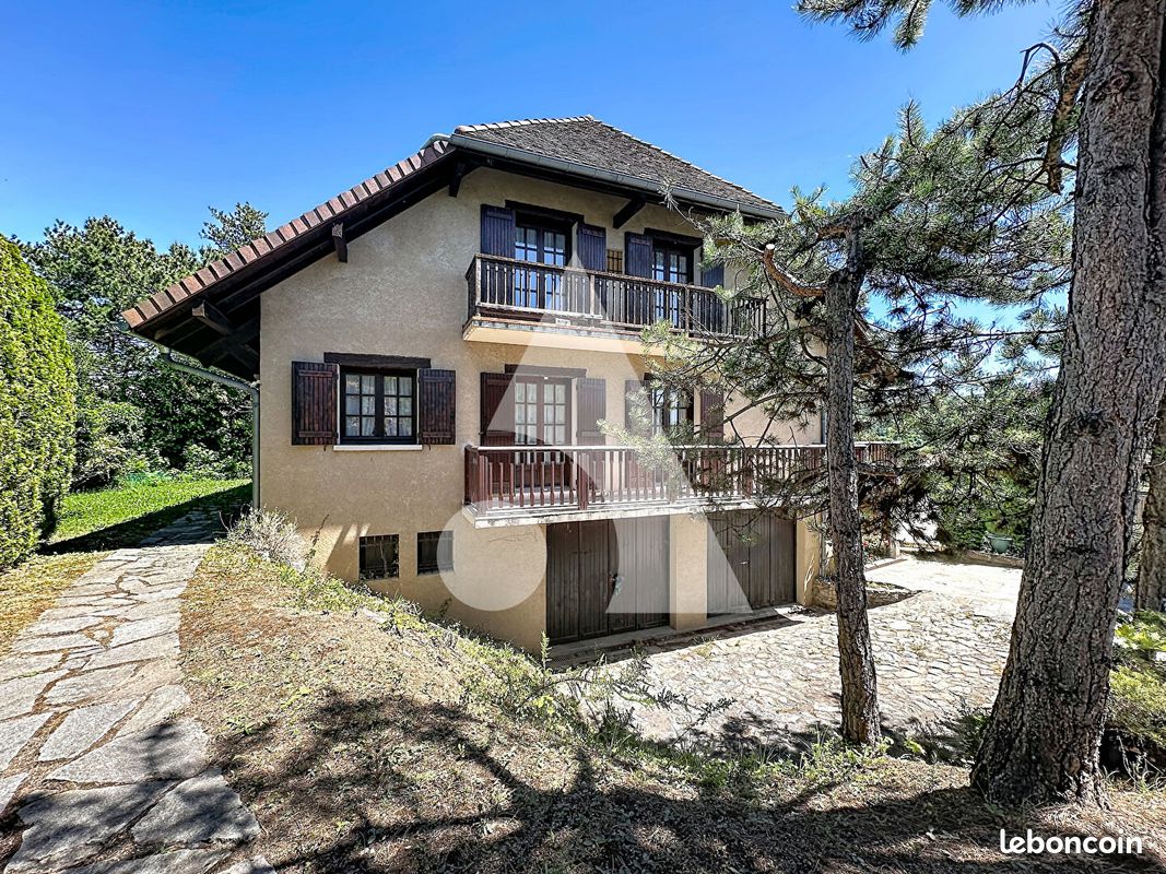 Maison 10 pièces 242 m² · à Gap · 242 m² · 497 000 €