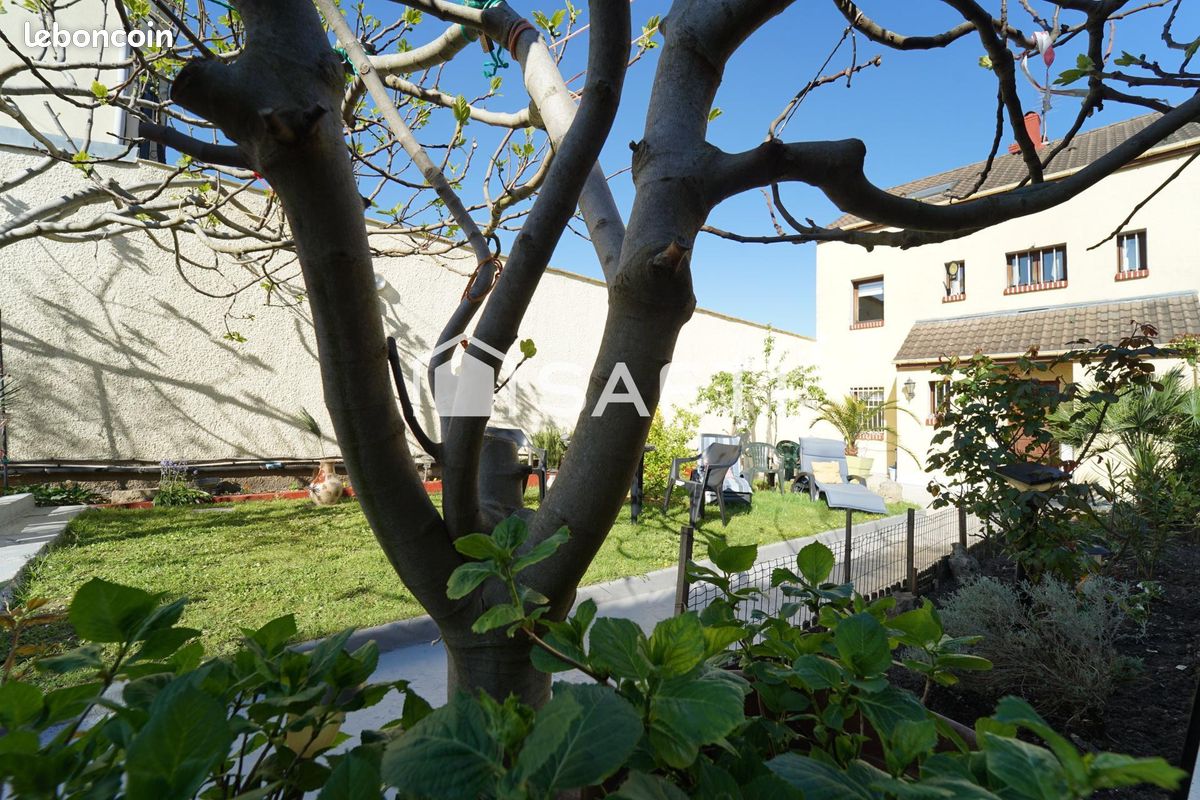 Maison 7 pièces 200 m² · à Montreuil · 200 m² · 849 000 €