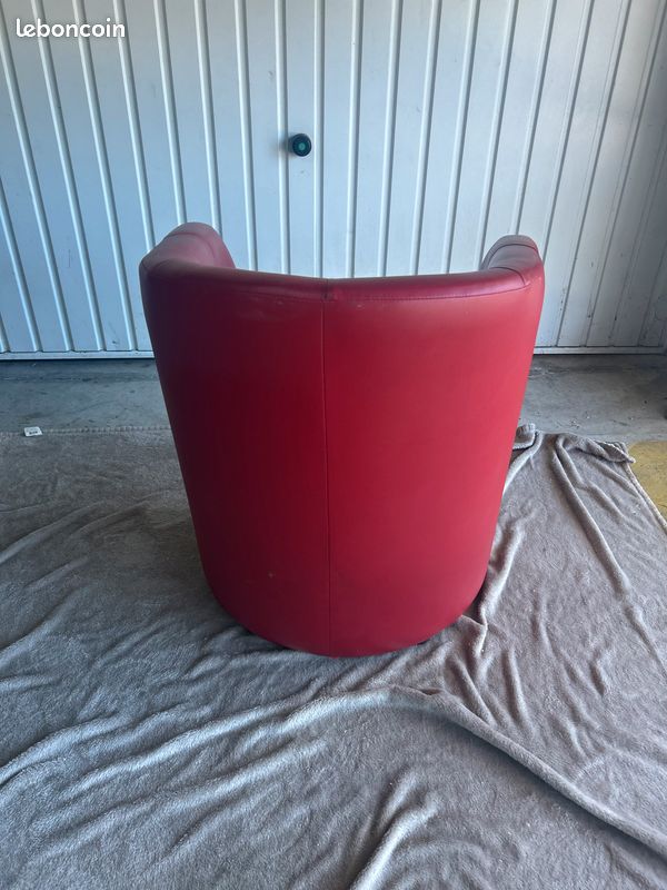 Fauteuil club rouge en simili cuir – 75 cm de haut (image 3)
