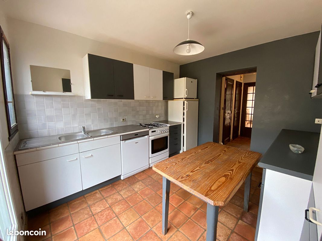 Maison 8 pièces 146 m² · à Dinan · 146 m² · 1 158 €/mois