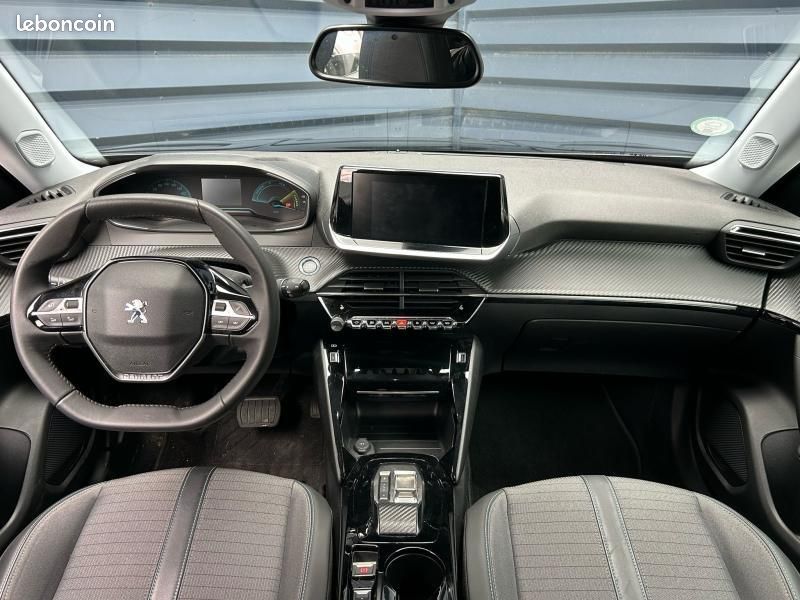 Peugeot 2008 e-2008 136ch Allure (image 8)