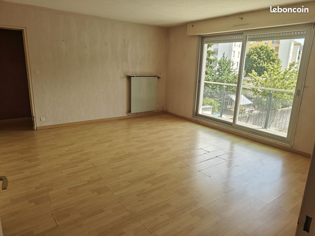 Appartement 4 pièces 90 m² · à Mulhouse · 90 m² · 85 000 €