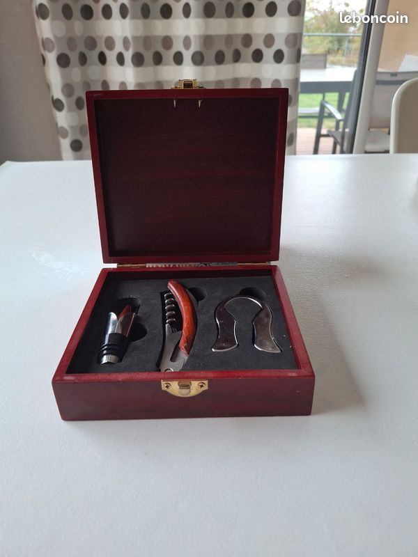 Coffret 3 accessoires de vin (image 1)