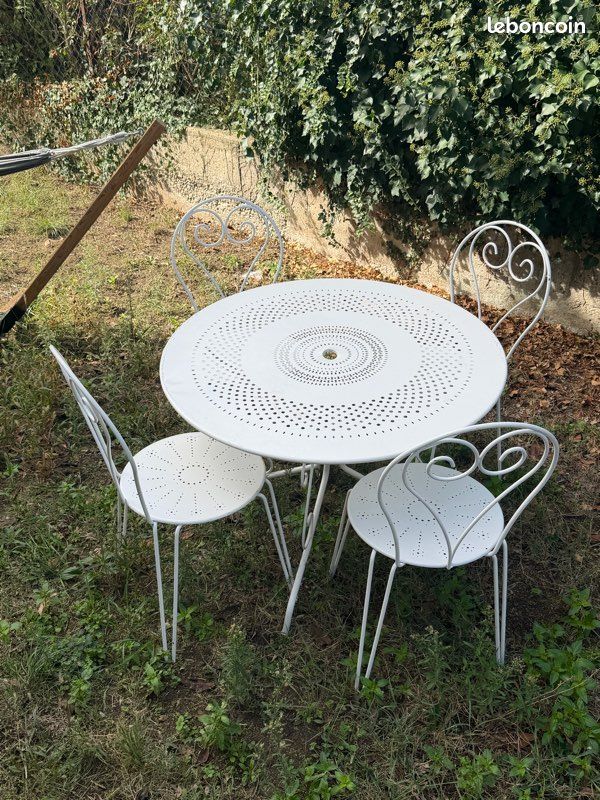 Salon de jardin en fer forgé (image 7)
