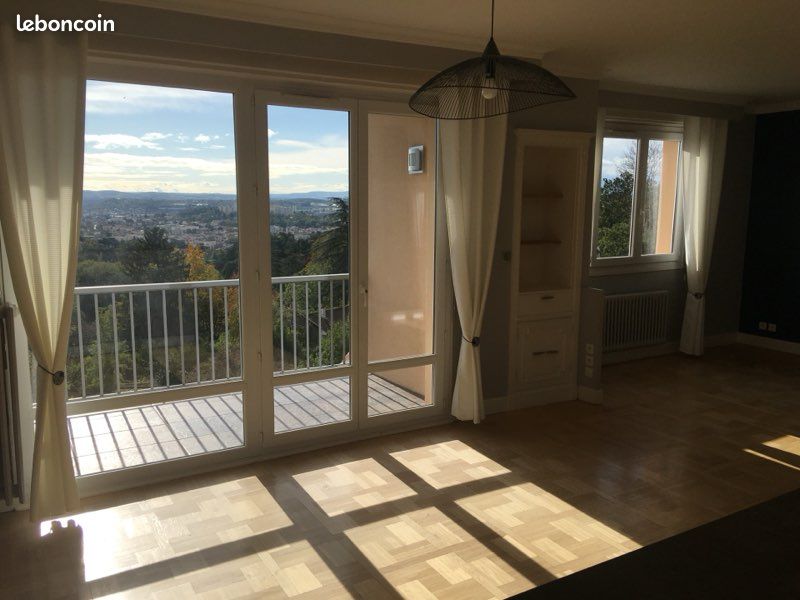 Appartement 3 pièces 93 m² · à Sainte-Foy-lès-Lyon · 93 m² · 1 490 €/mois
