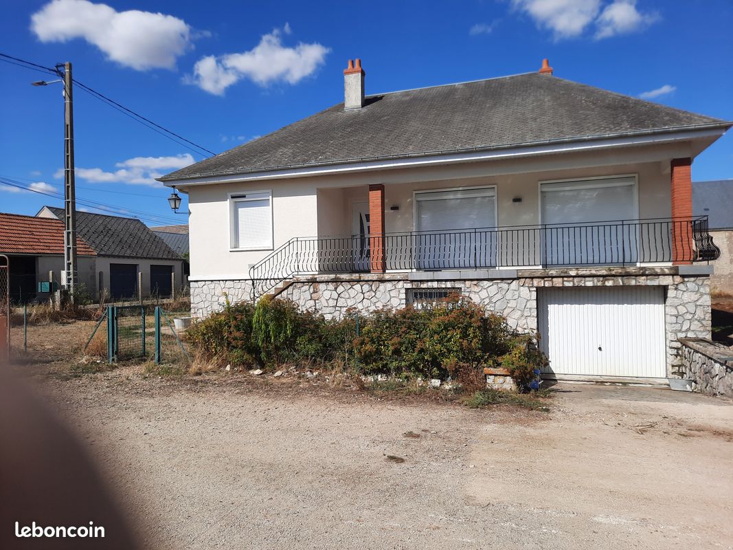 Maison 5 pièces 120 m² · à Épieds-en-Beauce · 120 m² · 950 €/mois