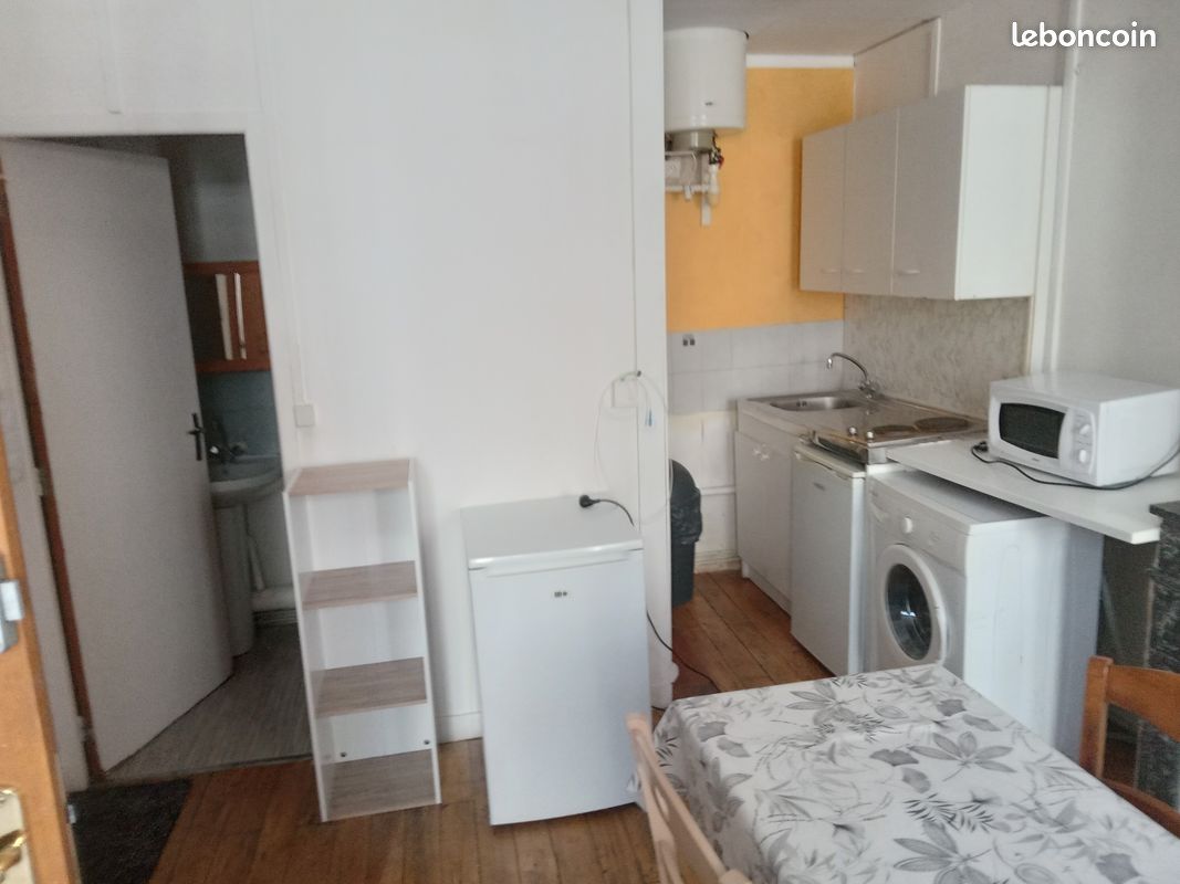 Appartement 1 pièce 19 m² · à Laon · 19 m² · 360 €