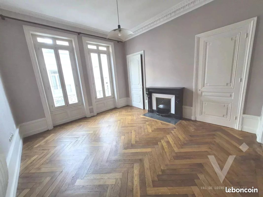Appartement 3 pièces 83 m² · à Saint-Étienne · 83 m² · 115 000 €