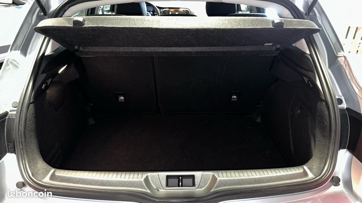 Renault Mégane IV Berline dCi 115 Evolution Car Play (image 21)