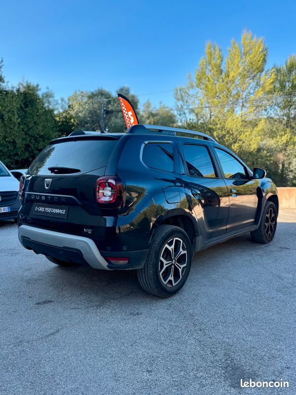 Dacia Duster 1.5 BlueDCi 110ch Prestige 4x2 5p (CAMÉRA 360° / RADARS 360° / ÉCRAN GPS / CLIM AUTO / RÉGULATEUR DE VITESSE) (image 3)