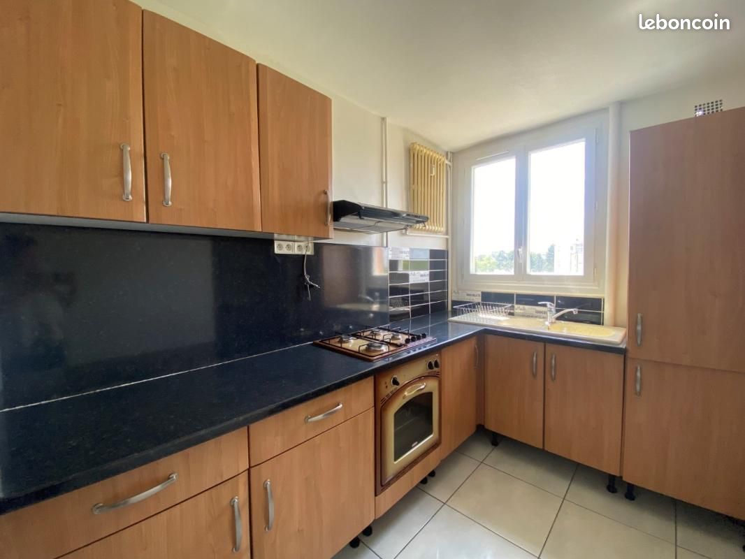 Appartement 3 pièces 58 m² · à Châteauroux · 58 m² · 590 €/mois
