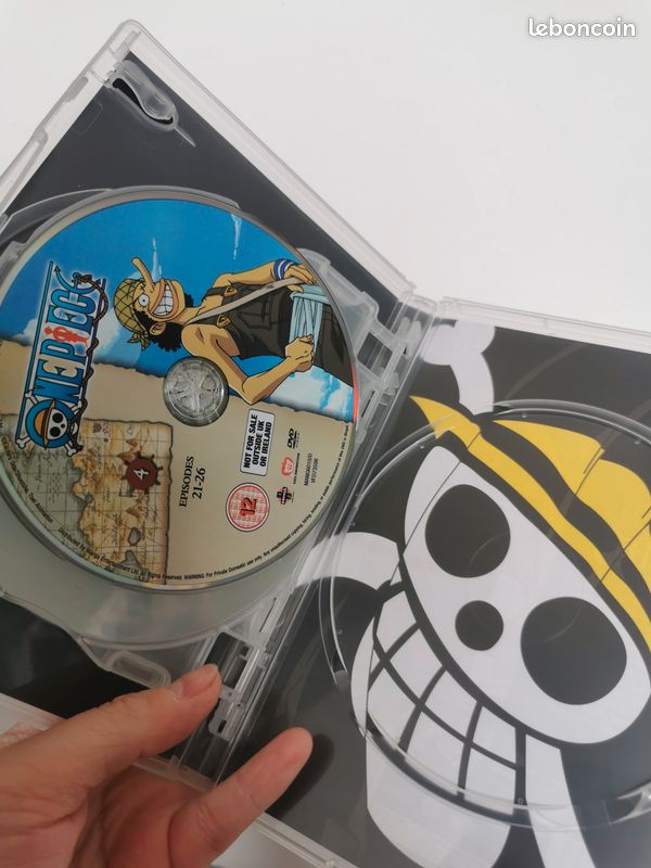Episodes 1 à 26 de l'animé One Piece en anglais + clé USB (image 4)