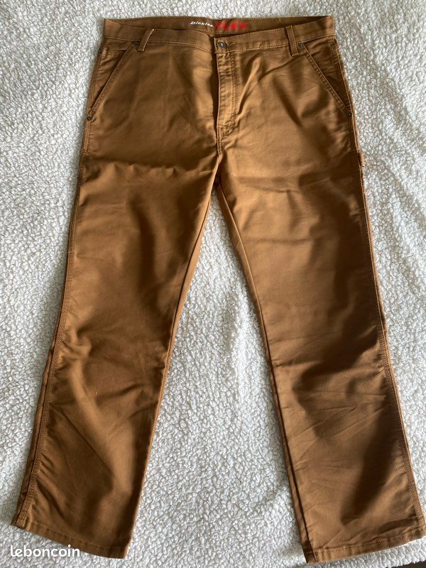 Pantalon Dickies Homme – Coupe Régulière – Jambes Droites – Marron – Taille 44x30 – Neuf
