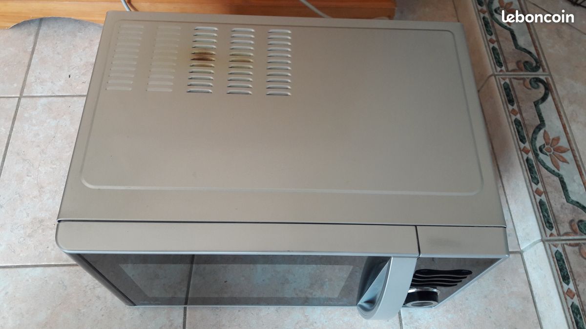 Four micro-onde LG (image 2)