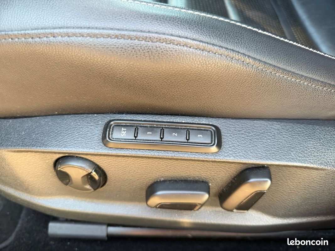 VOLKSWAGEN GOLF VII (2) 1.5 TSI EVO 150CH CARAT EXCLUSIVE DSG7 5P CarPlay Caméra de recul Sièges chauffants Garantie 12 mois (image 19)