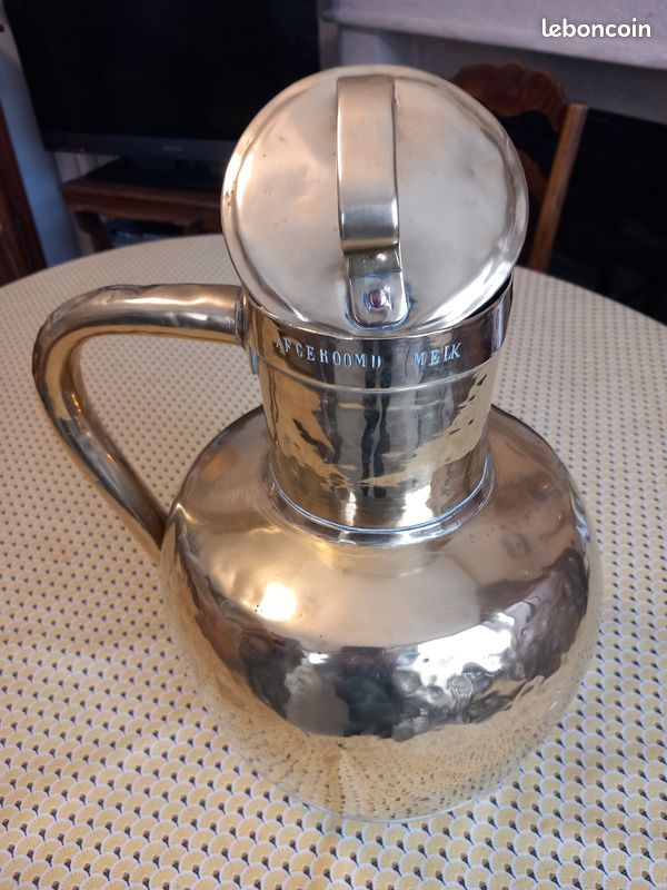Cruche à lait laiton (image 1)