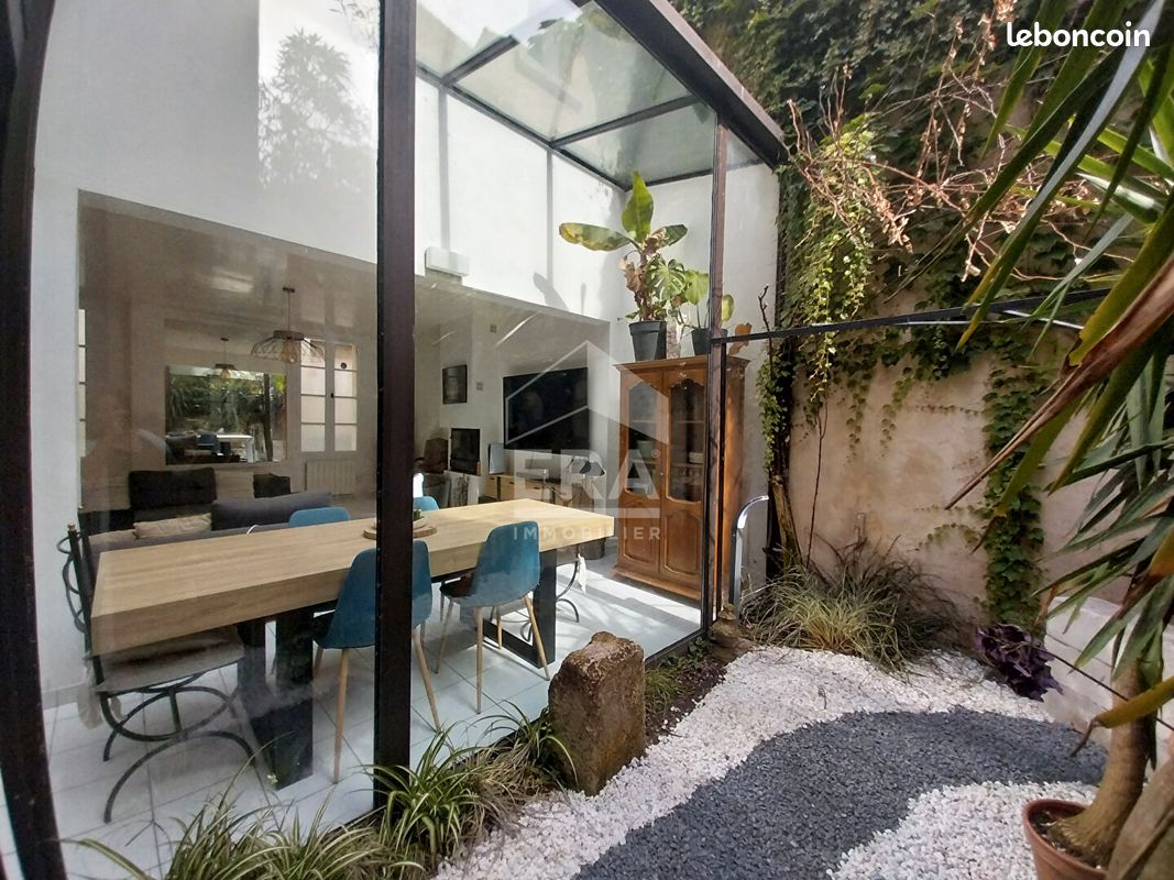 Maison 7 pièces 180 m² · à Tours · 180 m² · 695 000 €