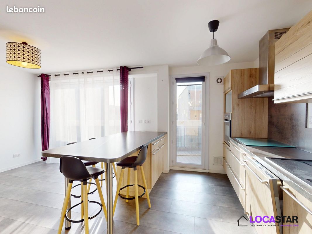 Appartement 4 pièces 93 m² · à Pau · 93 m² · 980 €