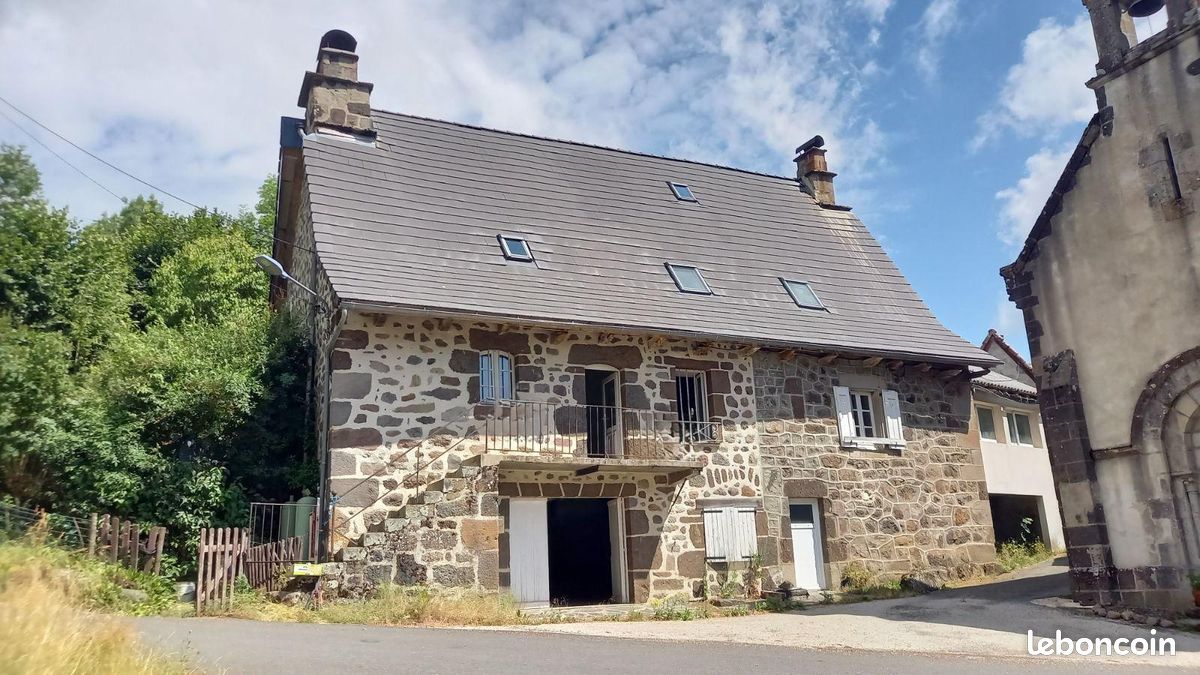 Maison 4 pièces 112 m² · à Thiézac · 112 m² · 133 000 €