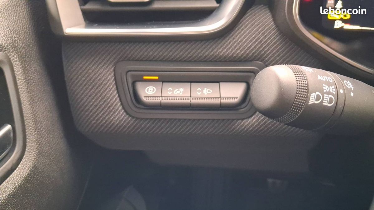 RENAULT Clio TCe 90 ch GSR2 Esprit Alpine (image 24)