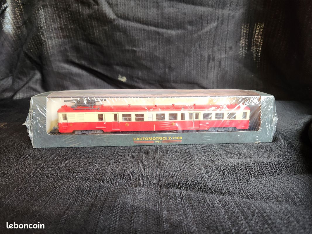 Train miniature (image 1)