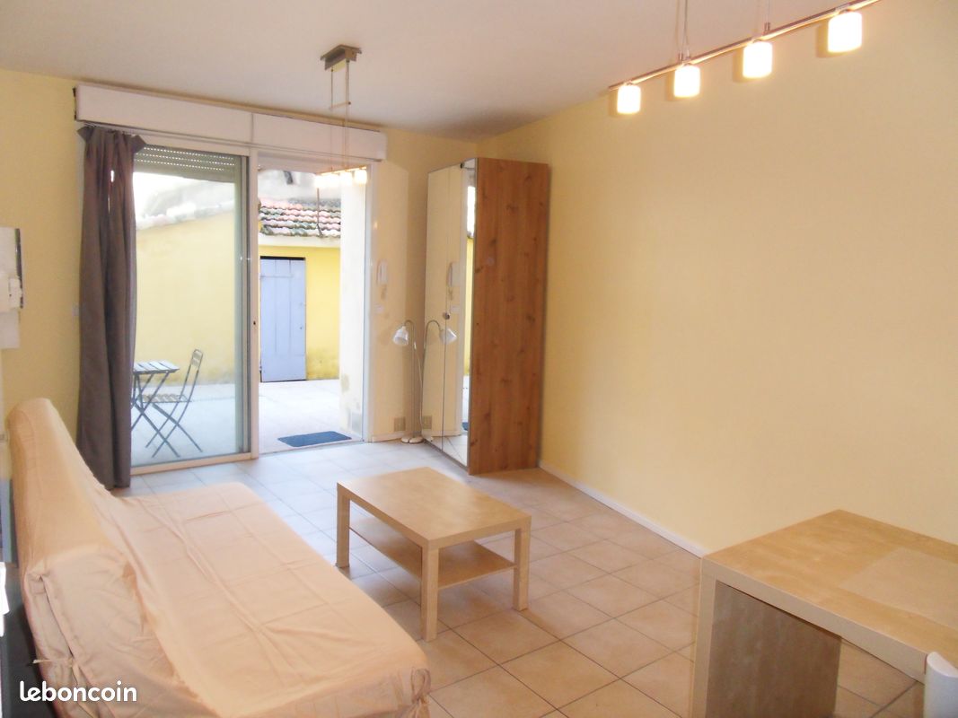 Appartement 2 pièces 32 m² · à Nîmes · 32 m² · 570 €