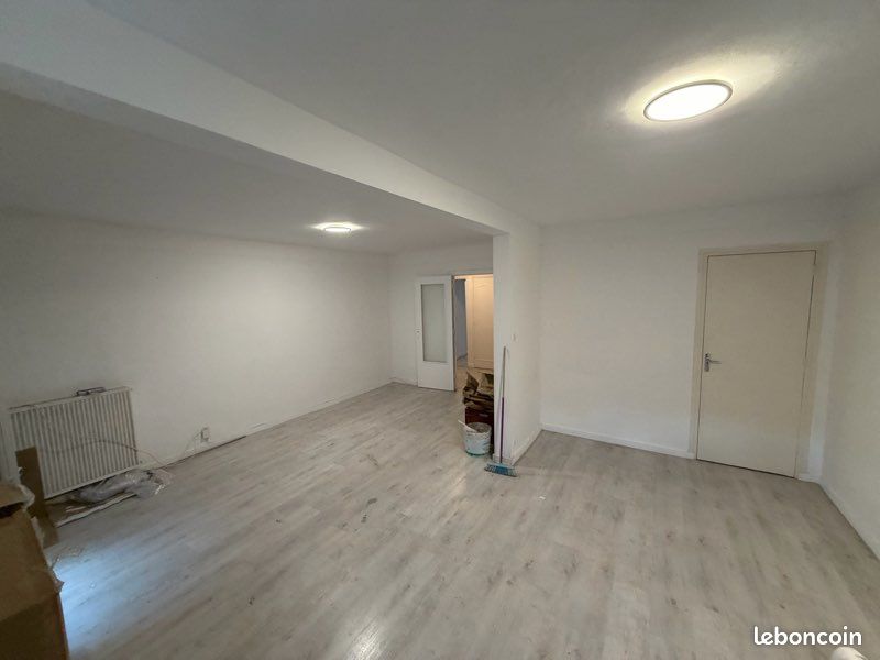 Appartement 4 pièces 90 m² · à Saint-Étienne · 90 m² · 870 €/mois