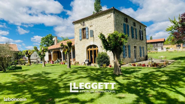 Maison 15 pièces 520 m²