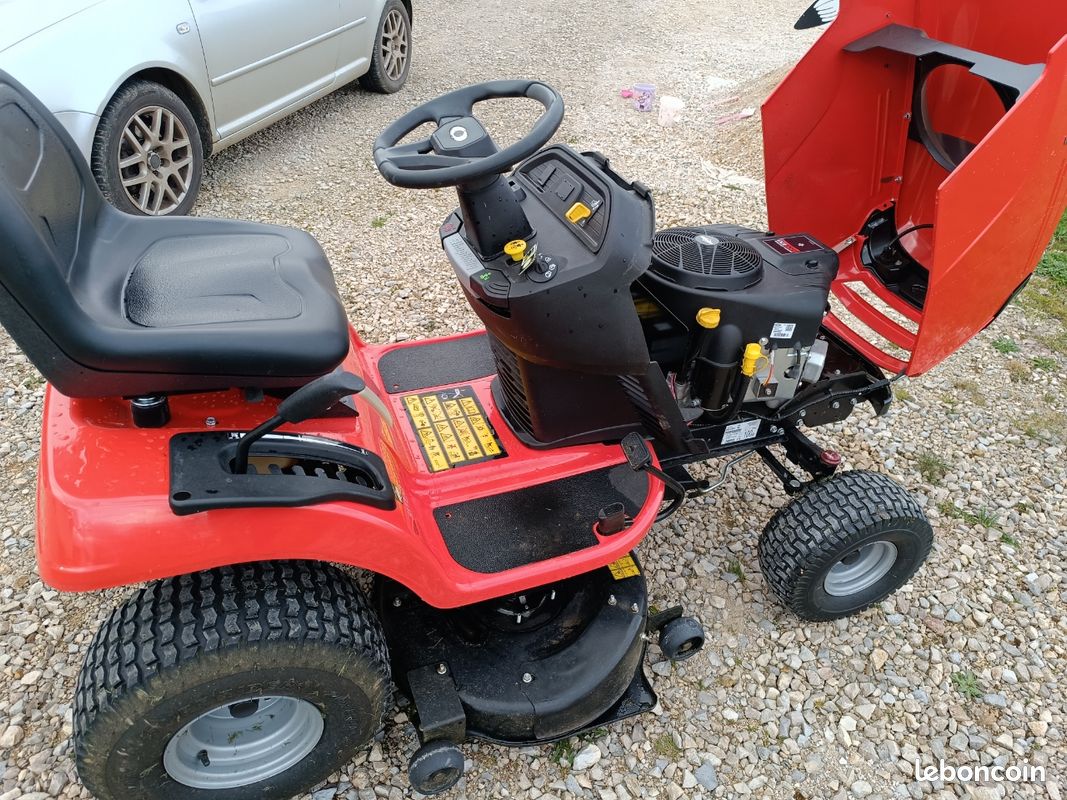 Tracteur tondeuse simplicity SLT 110 (image 3)