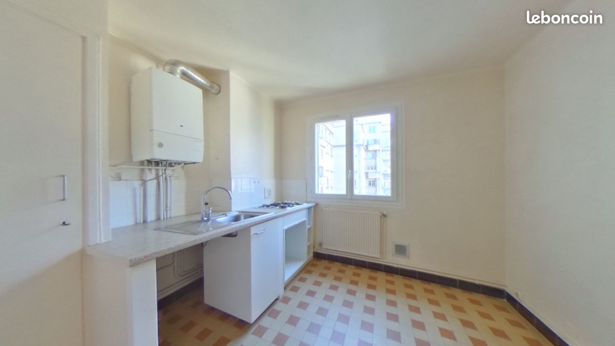 Appartement 2 pièces 61 m² · à Grenoble · 61 m² · 733 €