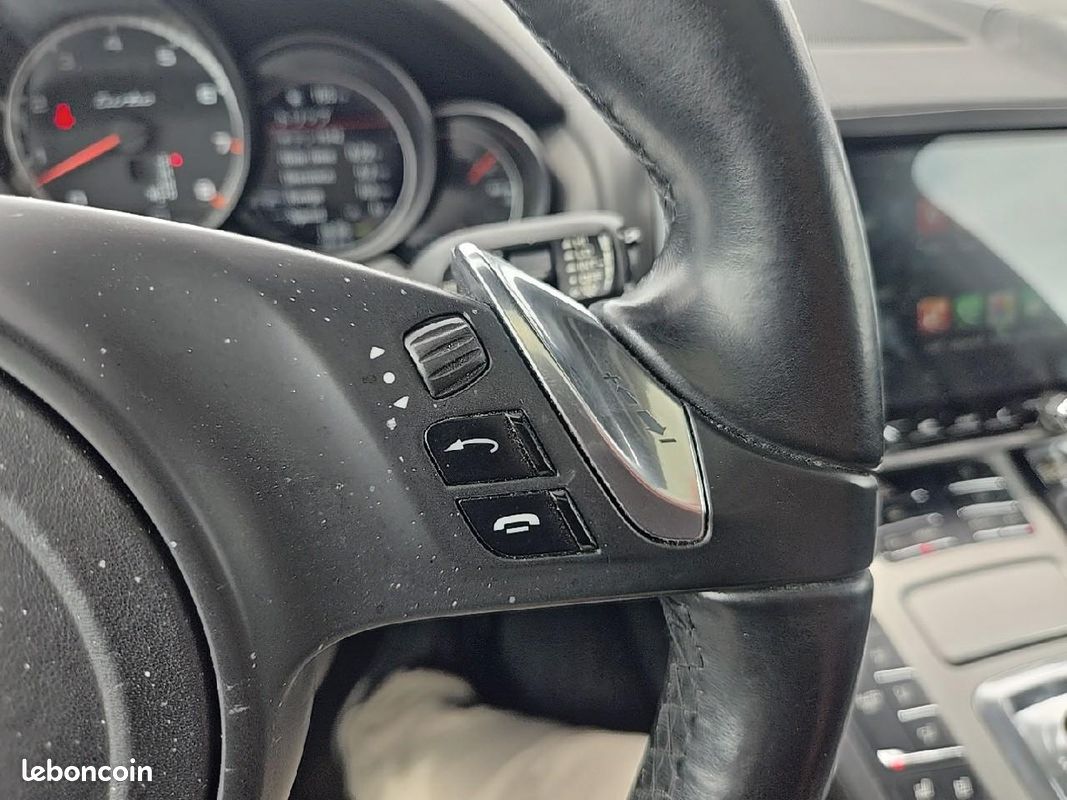 PORSCHE CAYENNE (958) turbo (image 23)