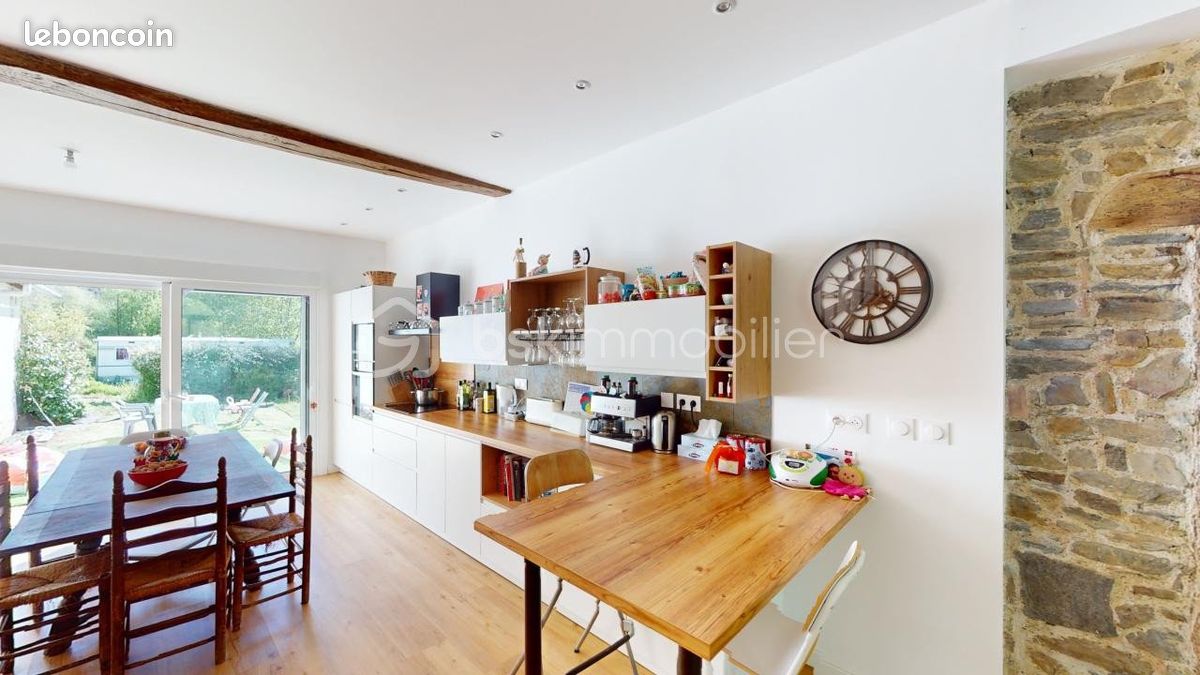 Maison 7 pièces 172 m² - Hasparren 64240 (image principale 5)