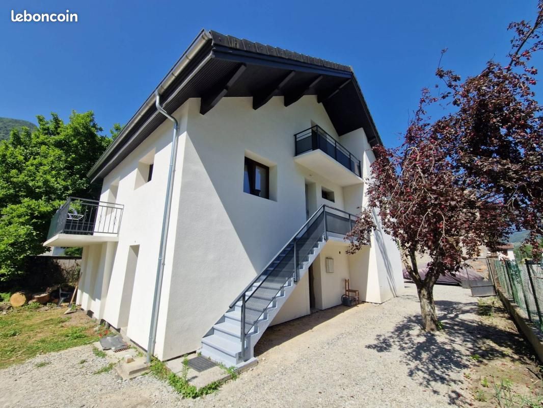 Maison 16 pièces 426 m² · à Val-d'Arc · 426 m² · 500 000 €