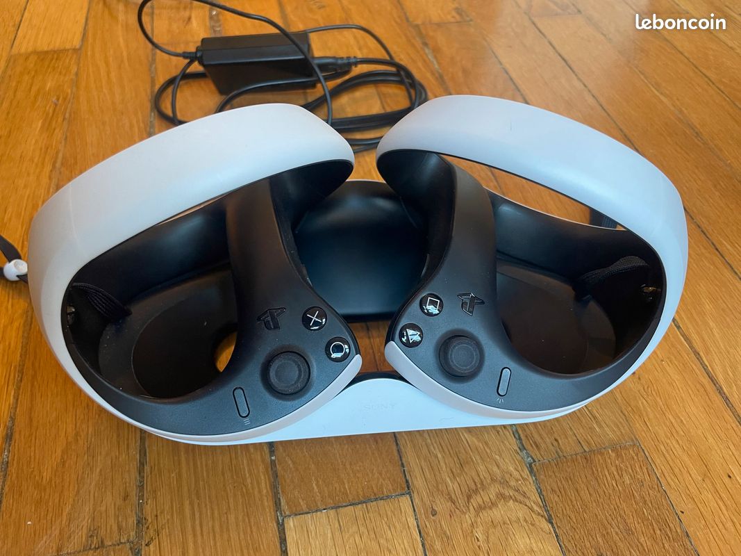 Sony PS VR2 TBE + 2 jeux + dock (image 2)