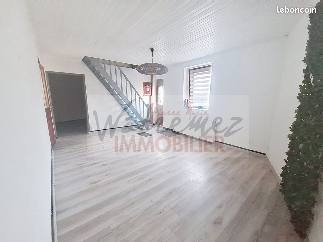 Maison 6 pièces 100 m² · à Vicq · 100 m² · 90 000 €