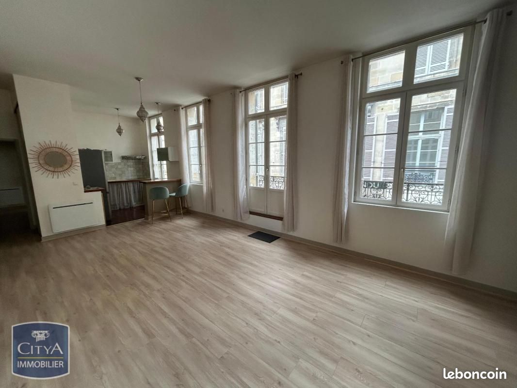 Appartement 3 pièces 79 m² · à Bergerac · 79 m² · 680 €/mois