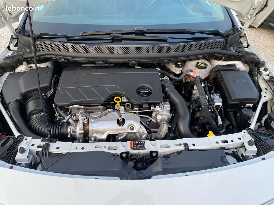 Opel Astra 1.6 CDTI (image 14)