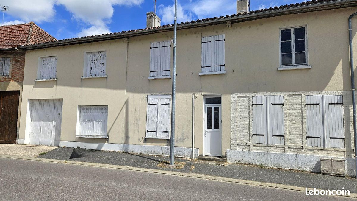 Maison 7 pièces 180 m² · à Saint-Remy-en-Bouzemont-St-Genest. · 180 m² · 65 000 €