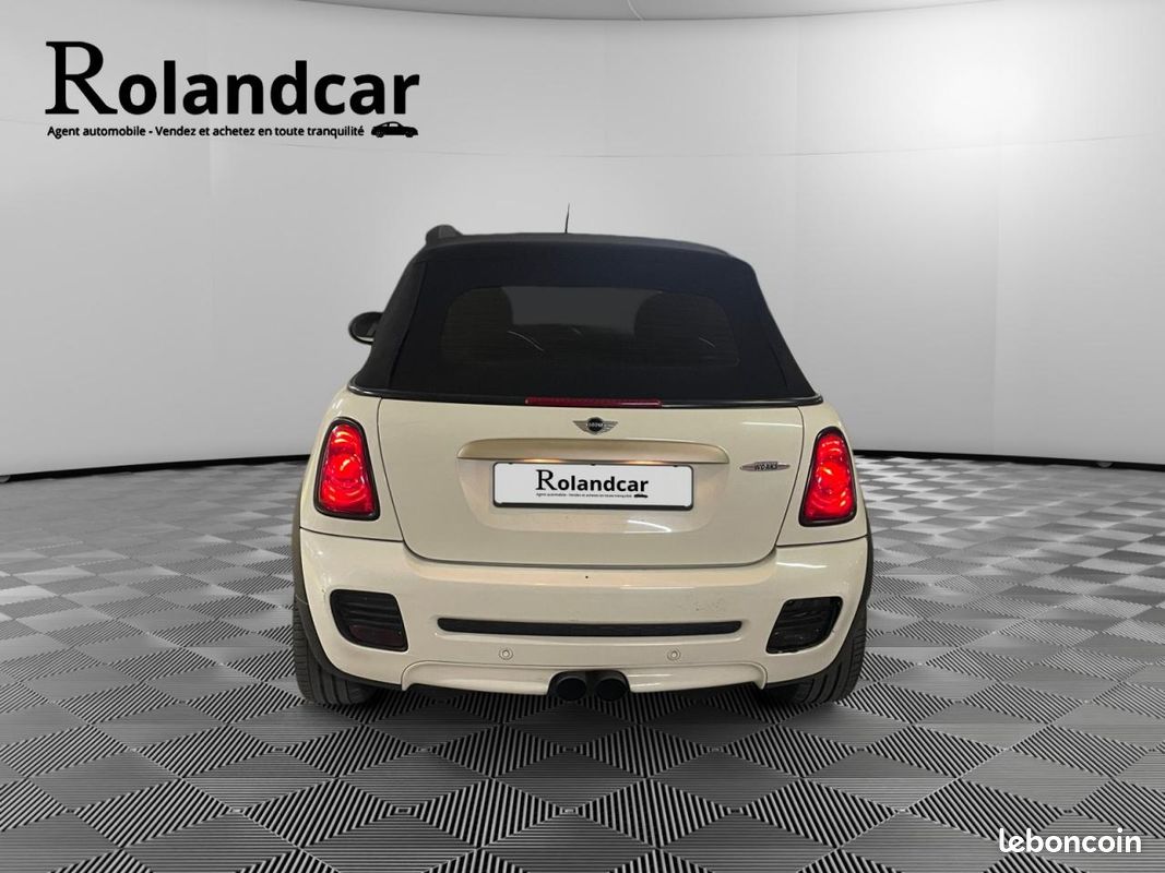 Mini cabrio mini 1.6 210 john cooper works (image 8)