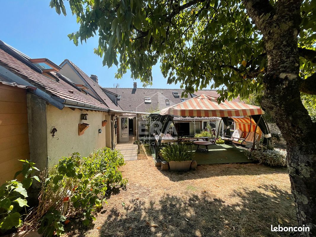 Maison 7 pièces 160 m² · à Beaumont-les-Autels · 160 m² · 199 000 €