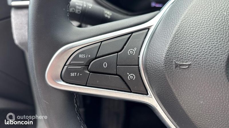Renault Clio 1.6 E-Tech 145ch full hybrid Techno (image 25)