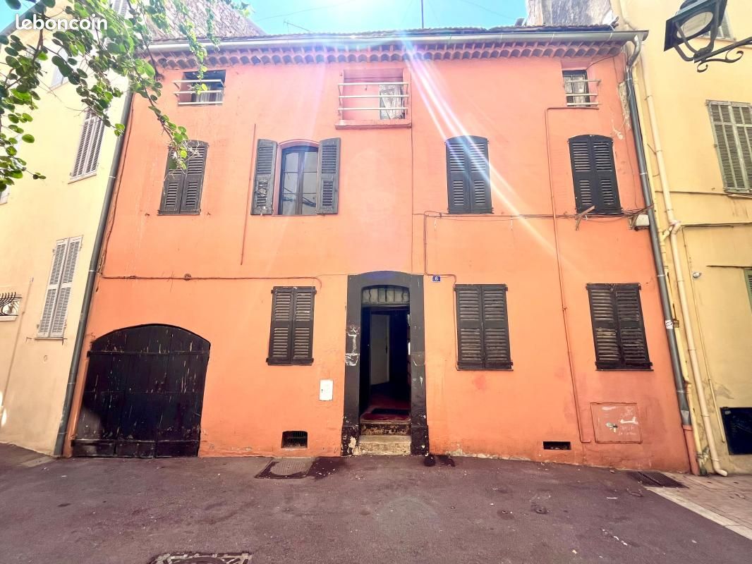 Maison 7 pièces 146 m² · à Le Cannet · 146 m² · 472 000 €