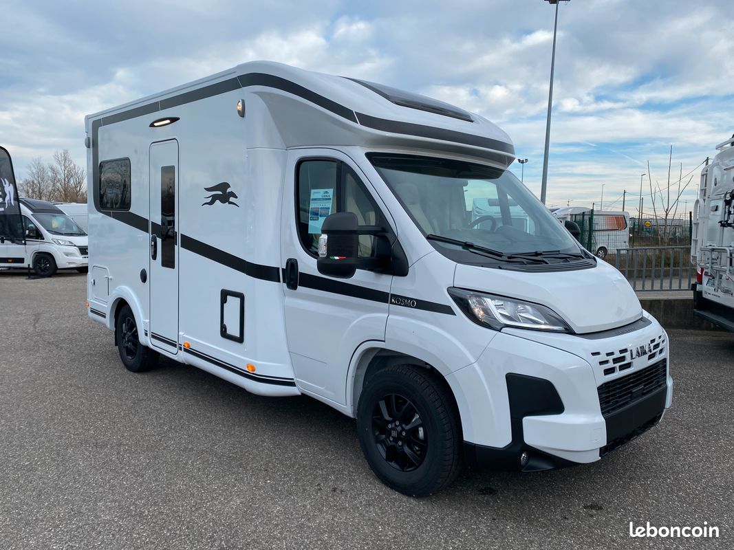 LAIKA KOSMO L105 / L 105 COMPACT Salon en U - 6.00m (image 1)