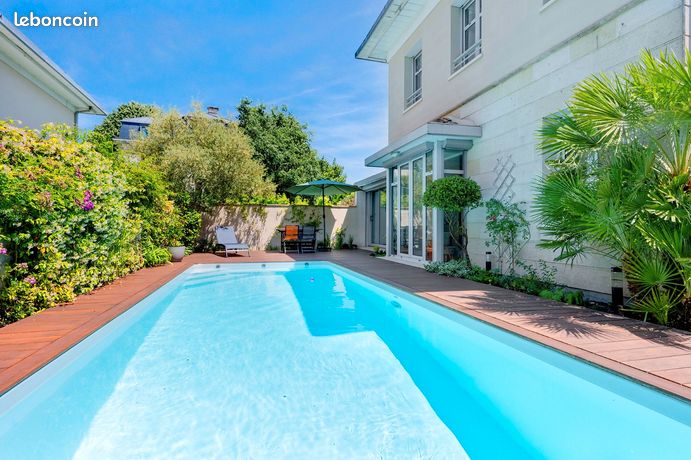 Maison 9 pièces 186 m² — 3