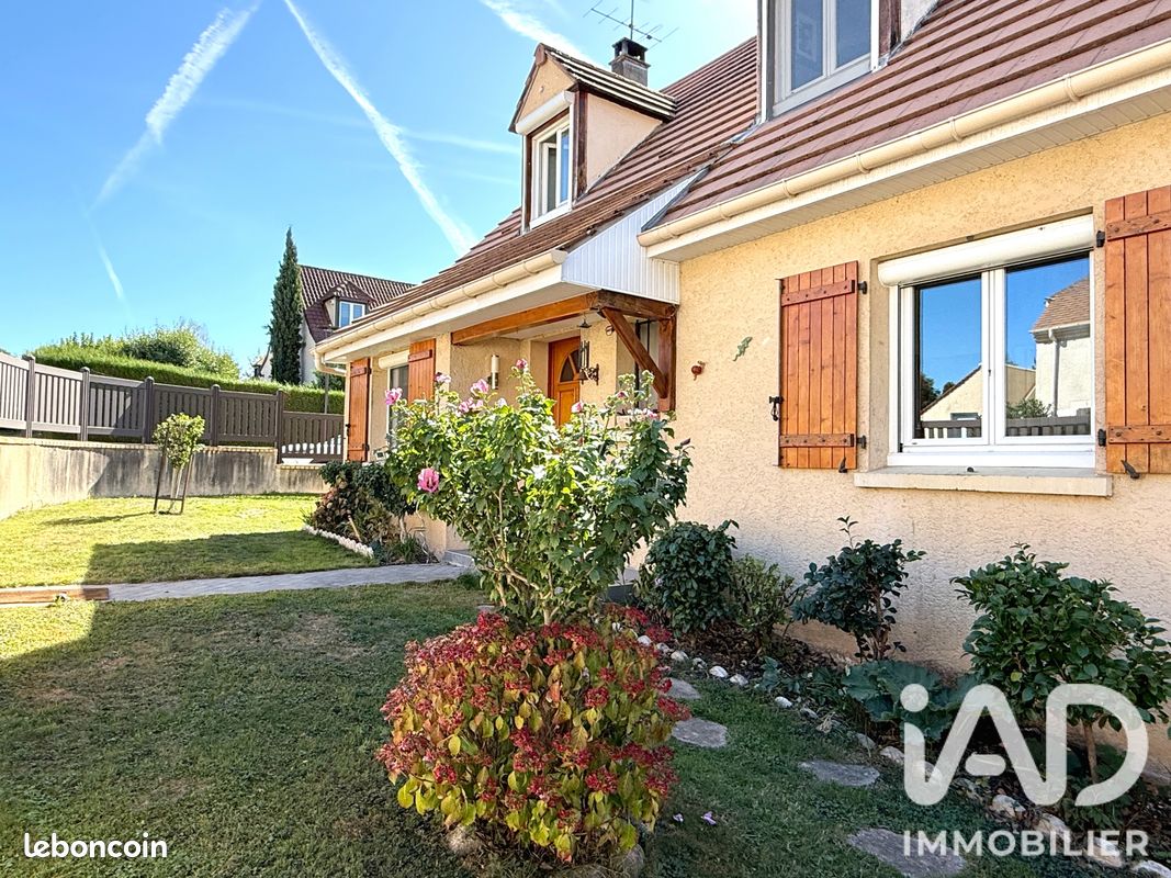 Maison 6 pièces 113 m² · à La Queue-les-Yvelines · 113 m² · 438 000 €