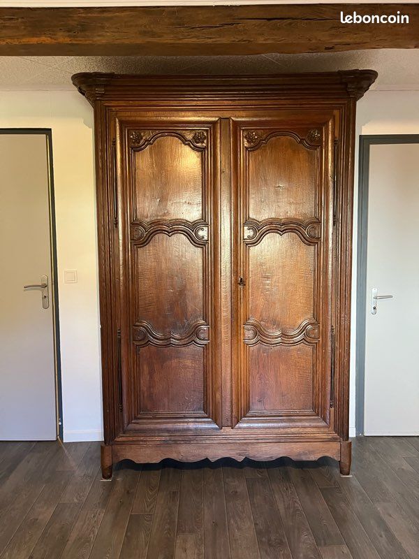 Armoire ancienne (image 1)
