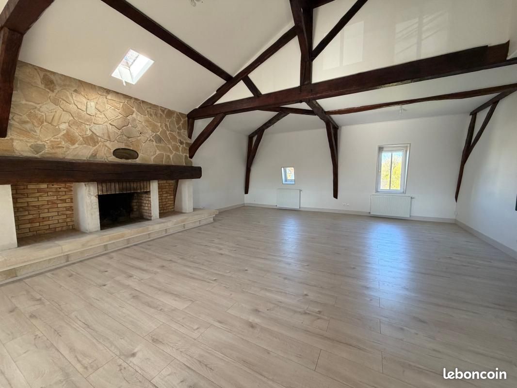Appartement 3 pièces 96 m² · à Coulommiers · 96 m² · 1 250 €