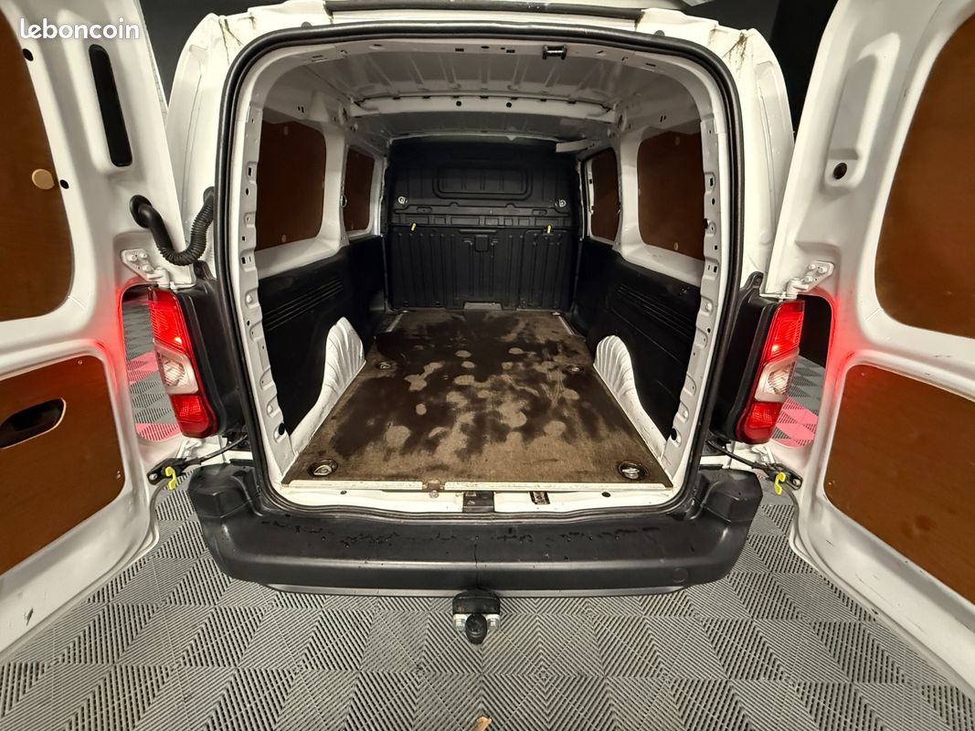 CITROEN BERLINGO Taille XL BlueHDi 130 SS BVM6 Feel (image 5)