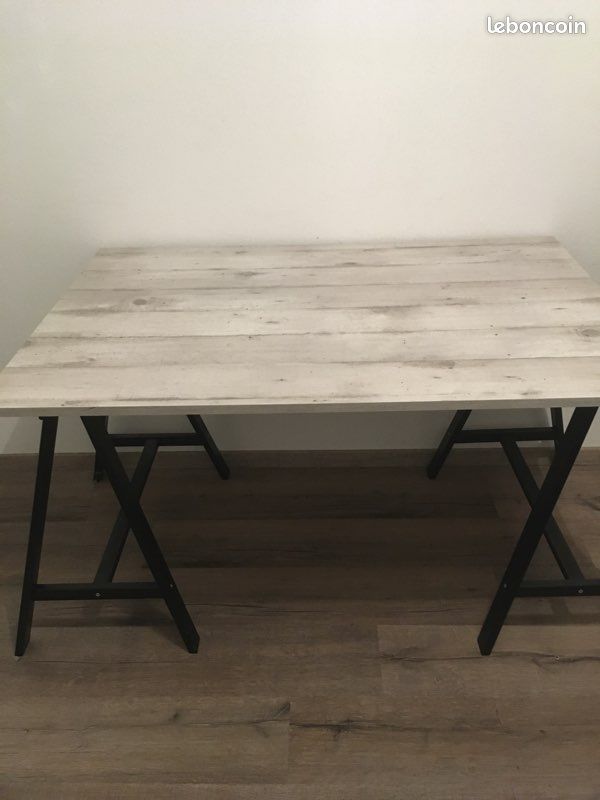 Bureau ou table (image 1)