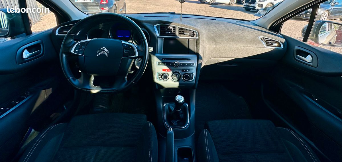 Citroën C4 1,2 L Puretech 110 CV Millenium (image 10)